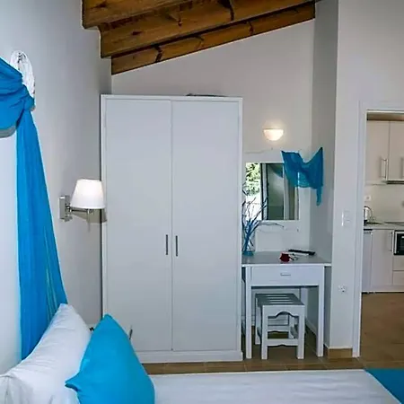Filoxenia Kirki Apartahotel 3*